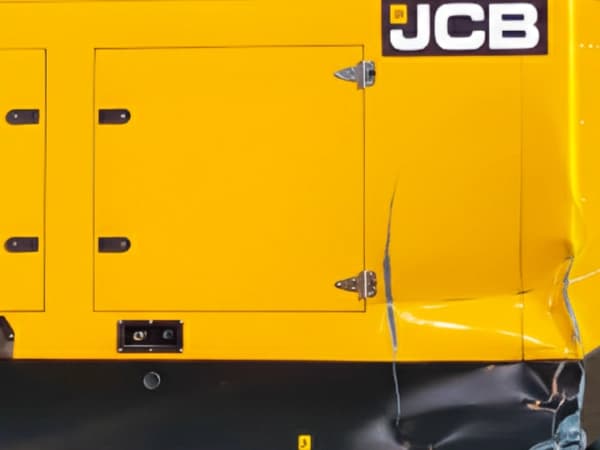 JCB Generator after rental - damage detected on right panel